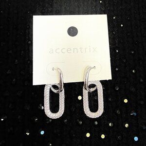 🎁😍Holiday Magic Silver Pave Link Holiday Earring